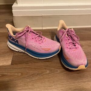 HOKA Clifton 9 Marathon Running Shoes